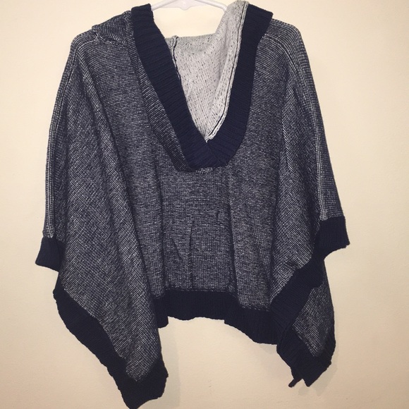 Old Navy | Poncho Sweater - Picture 2 of 4